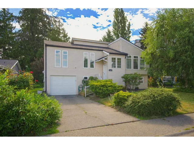 5174 209A STREET, Langley, British Columbia V3A7K8