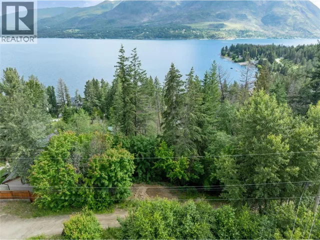 Lee Creek Drive Lot# 17, Lee Creek, British Columbia V0E1M4