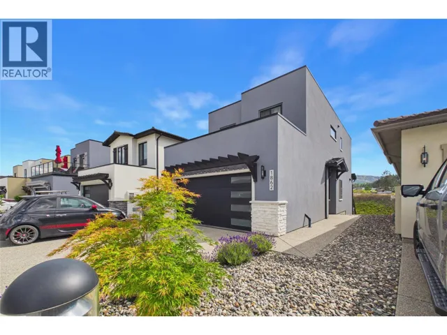 1862 Viewpoint Crescent, West Kelowna, British Columbia V1Z4E1