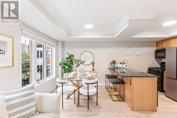 6 - 29 FRANCES LORING LANE, Toronto (South Riverdale), Ontario M4M3G2
