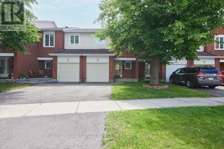 6176 OAK MEADOWS DRIVE DRIVE, Ottawa, Ontario K1C7G8