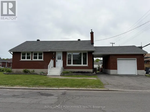 624 CLARKE AVENUE, Ottawa, Ontario K1K0Y7