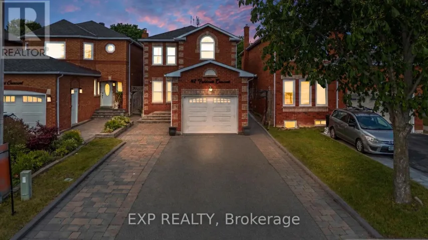 42 FIELDNEST CRESCENT, Whitby (Rolling Acres), Ontario L1R1Z6