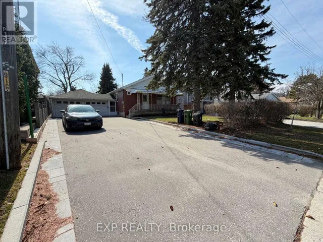 MAIN - 119 EARLTON ROAD, Toronto (Tam O'Shanter-Sullivan), Ontario M1T2R8