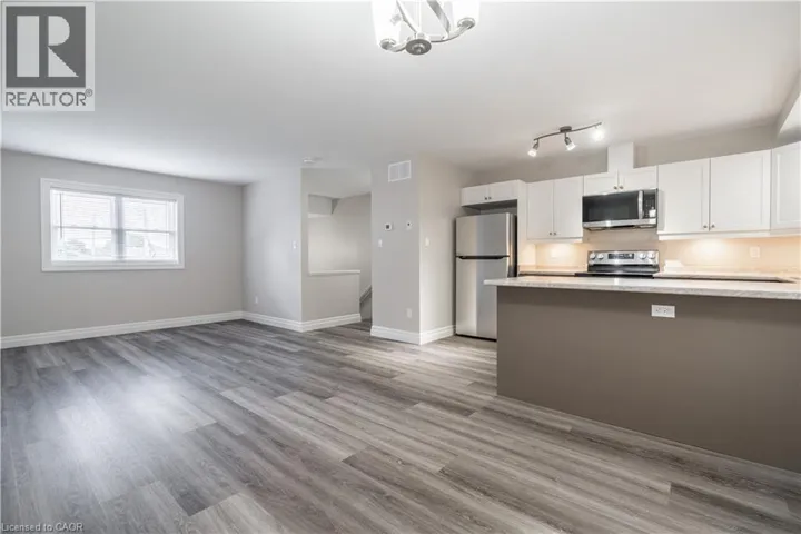 38 VIEWPOINT Avenue, Hamilton, Ontario L8V2S5