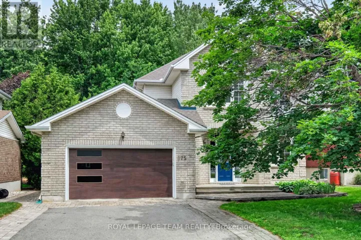 875 GIANT CEDARS CRESCENT, Ottawa, Ontario K1V1P1
