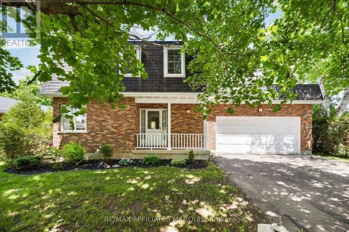 15 GLENVIEW CRESCENT, Perth, Ontario K7H2L1