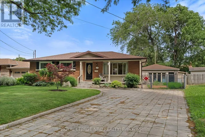10 WAKELIN TERRACE, St. Catharines (Carlton/Bunting), Ontario L2M4K3