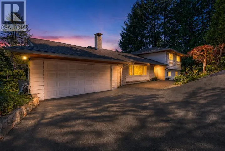 670 ST. ANDREWS ROAD, West Vancouver, British Columbia V7S1V6