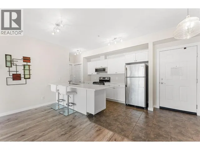3550 Woodsdale Road Unit# 303, Lake Country, British Columbia V4V1Y9