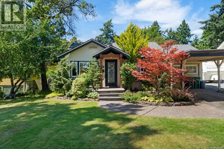 2876 Austin Ave, Saanich, British Columbia V9A2K7