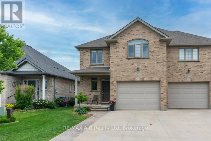 44 BROWN STREET, Stratford, Ontario N5A0B8