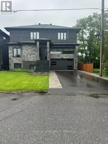 15 BELL STREET N, Ottawa, Ontario K1R7C5