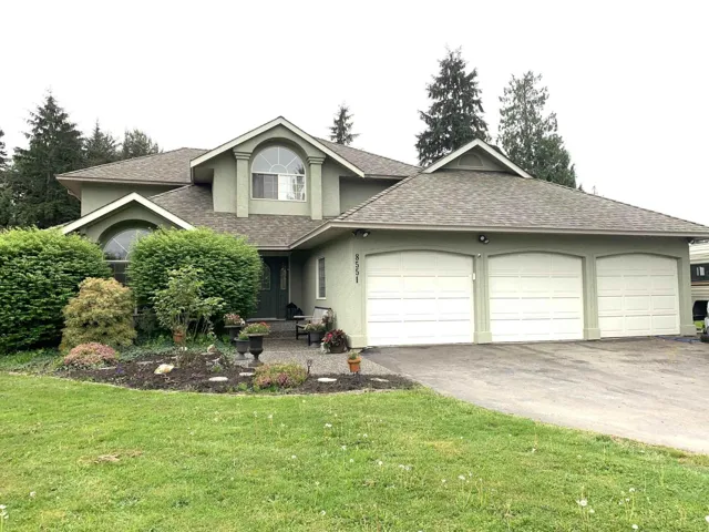 8551 BANNISTER DRIVE, Mission, British Columbia V2V6Y3
