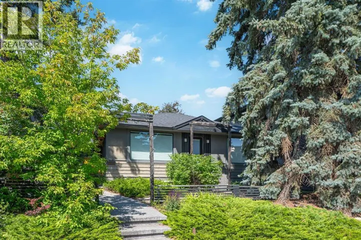 2811 25 Street SW, Calgary, Alberta T3E1Y1