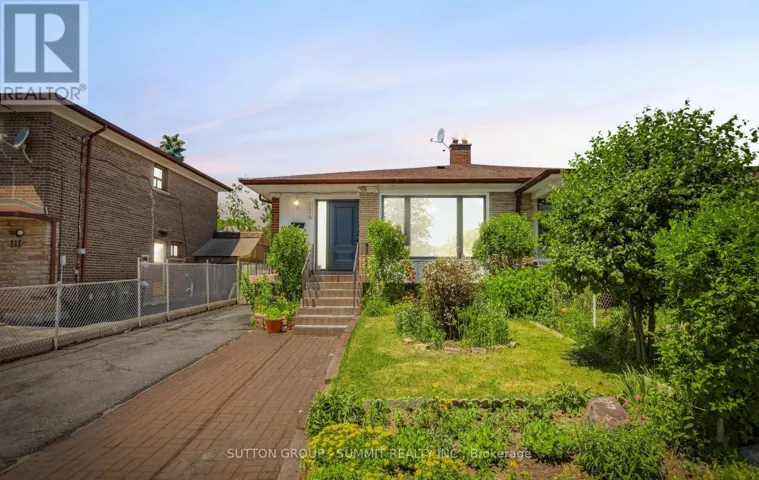 109 ELNATHAN CRESCENT, Toronto (Humber Summit), Ontario M9L2G2