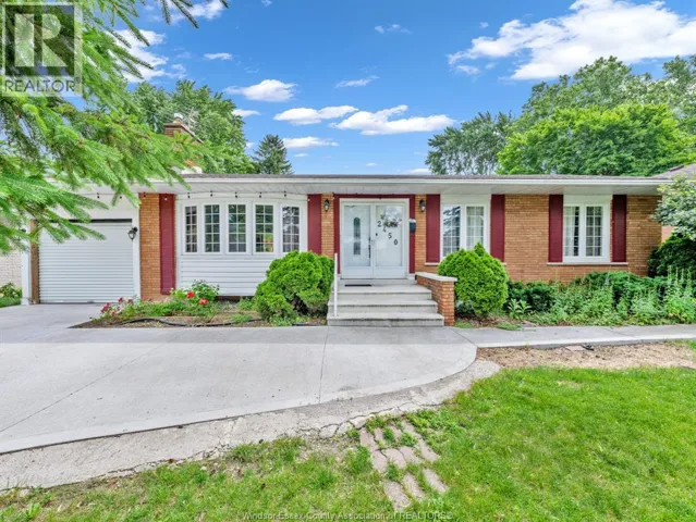 2450 ACADEMY DRIVE, Windsor, Ontario N9E2G6