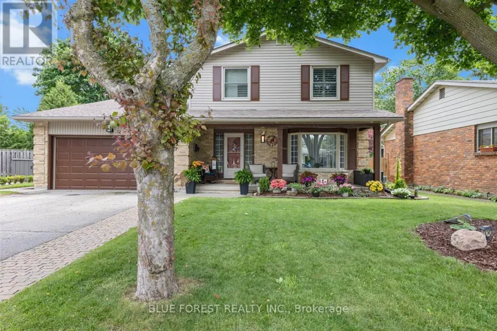 92 SALEM COURT, London South (South M), Ontario N6K1S9