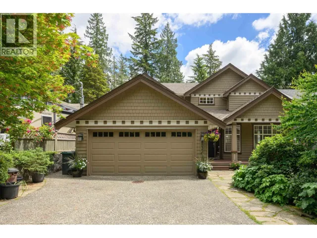 4532 RAMSAY ROAD, North Vancouver, British Columbia V7K2N5