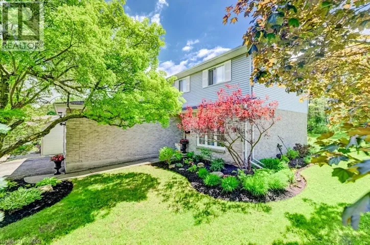 469 WESTVALE Drive, Waterloo, Ontario N2T1S9