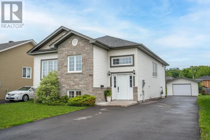 102 Central Creek DR, Sault Ste. Marie, Ontario P6C6H3