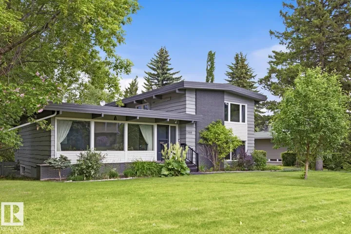 7508 139 ST NW, Edmonton, Alberta T5R0E8