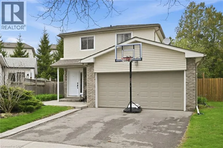 712 AUBURN Crescent, Burlington, Ontario L7L5B2