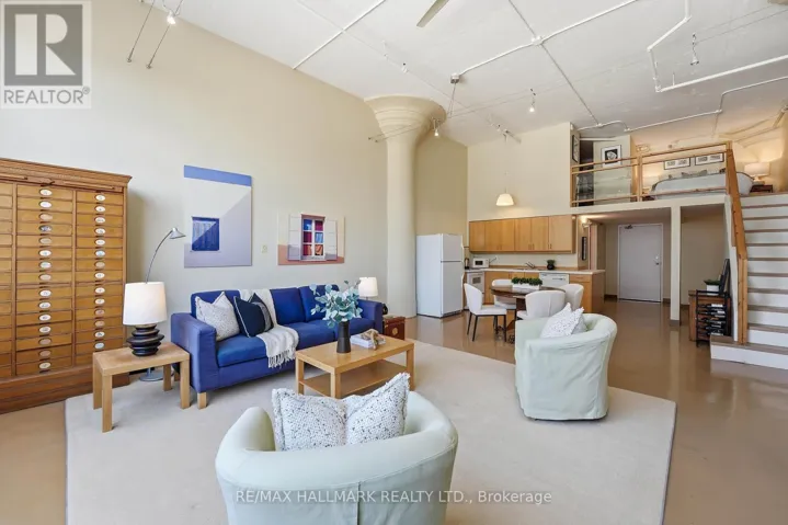 203 - 245 CARLAW AVENUE, Toronto (South Riverdale), Ontario M4M2S6