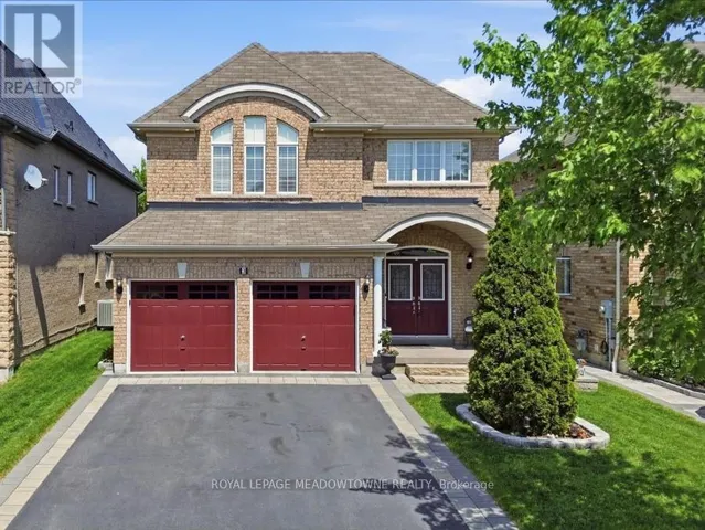 3 ST PHILLIP COURT, Whitby (Williamsburg), Ontario L1P0A5