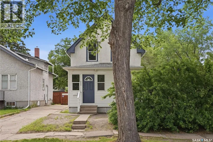 211 N AVENUE S, Saskatoon, Saskatchewan S7M2N1