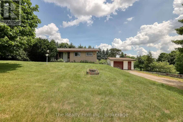 18 EMBRO STREET E, South-West Oxford (Beachville), Ontario N0J1A0