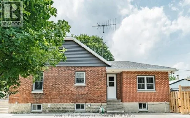 41 ALEXANDRA South West Unit# Back, Chatham, Ontario N7M1X9