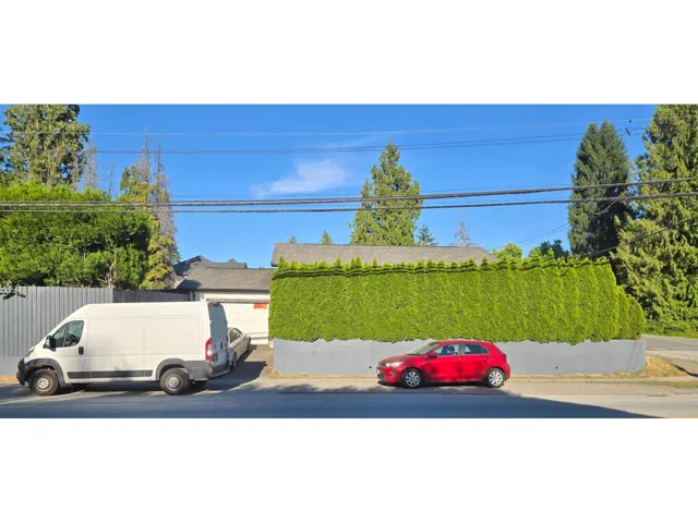 10080 140 STREET, Surrey, British Columbia V3T4M9