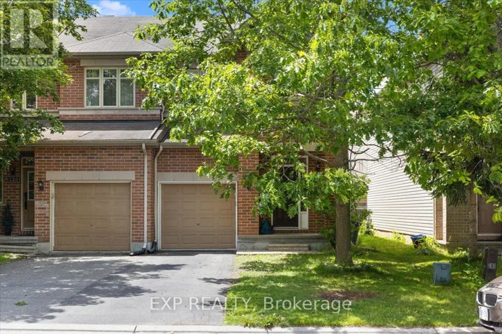 222 BADGELEY AVENUE, Ottawa, Ontario K2T0A4