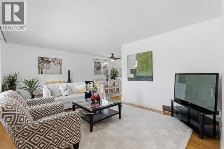 3248 Bearspaw Drive NW, Calgary, Alberta T2L1T3