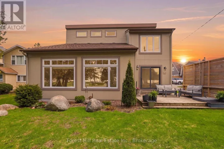 81 ST LAWRENCE STREET, Collingwood, Ontario L9Y4Y3