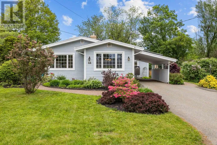 44 prince charles Drive, Charlottetown, Prince Edward Island C1A3C2