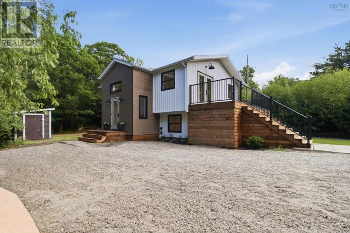 178 Fairmont Street, Mahone Bay, Nova Scotia B0J2E0
