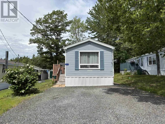 251 Season's Drive, Bridgewater, Nova Scotia B4V3W1