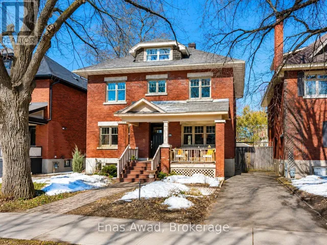 405 3RD AVENUE, Ottawa, Ontario K1S2K6