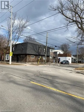 158A LAKE STREET, St. Catharines (Downtown), Ontario L2R5Y7