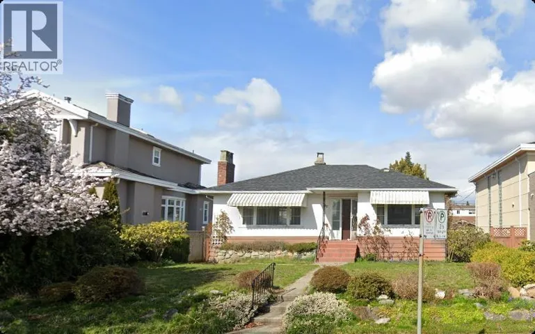 437 W 40TH AVENUE, Vancouver, British Columbia V5Y2R5