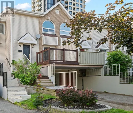 91 THORNBURY CRESCENT, Ottawa, Ontario K2G6C4