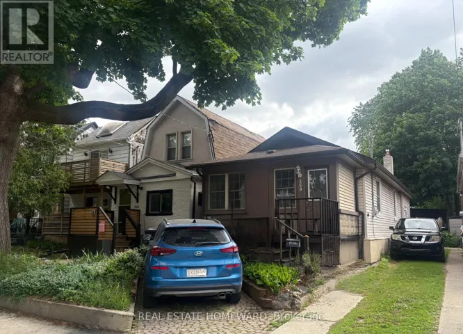 359 CEDARVALE AVENUE, Toronto (Woodbine-Lumsden), Ontario M4C4K5