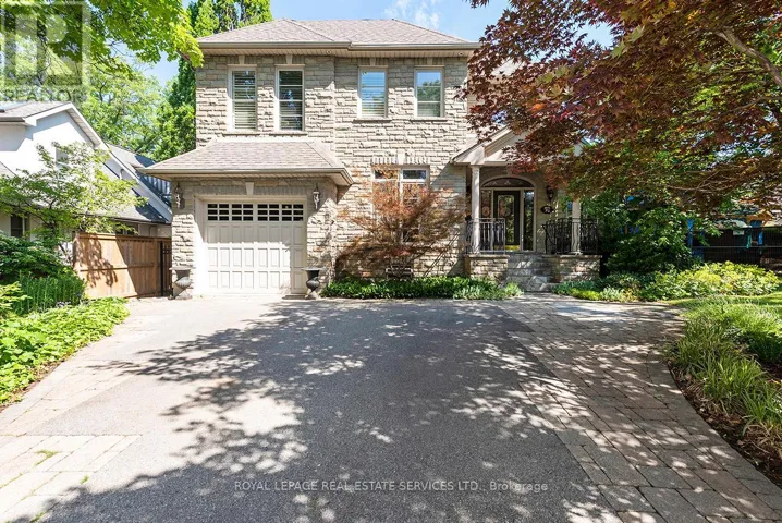 52 HERNE HILL, Toronto (Edenbridge-Humber Valley), Ontario M9A2X1