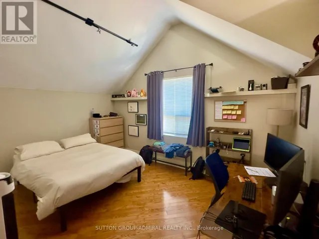 8 - 136 SPRINGHURST AVENUE, Toronto (South Parkdale), Ontario M6K1C1
