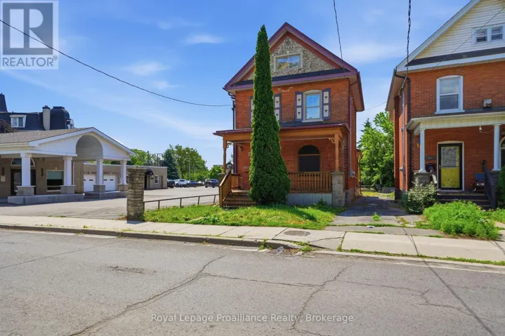 79 BRIDGE STREET W, Belleville (Belleville Ward), Ontario K8P1J4