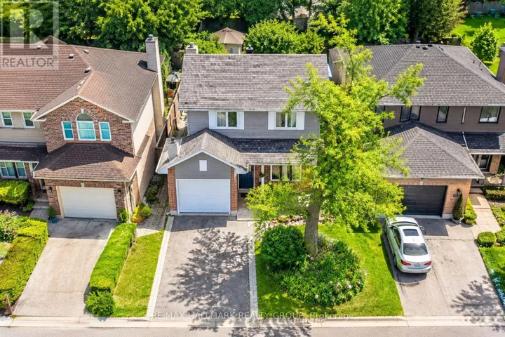 29 CARBERY DRIVE, Ottawa, Ontario K2S1E5