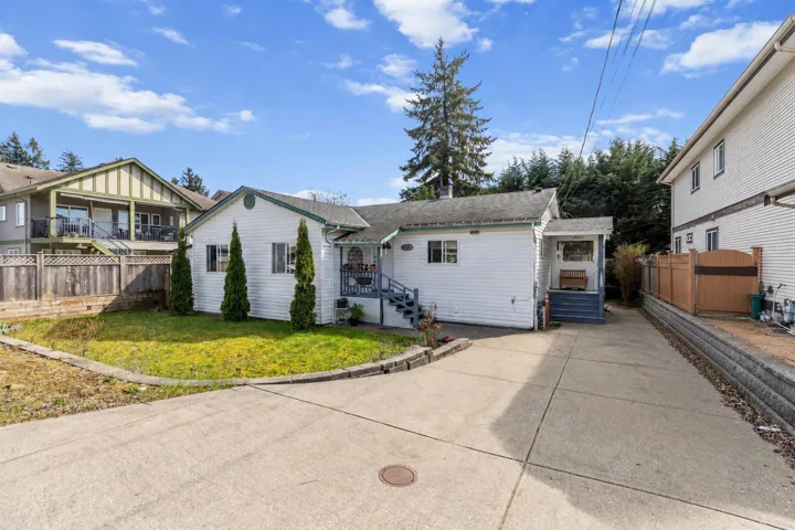 32622 EGGLESTONE AVENUE, Mission, British Columbia V4S1A2