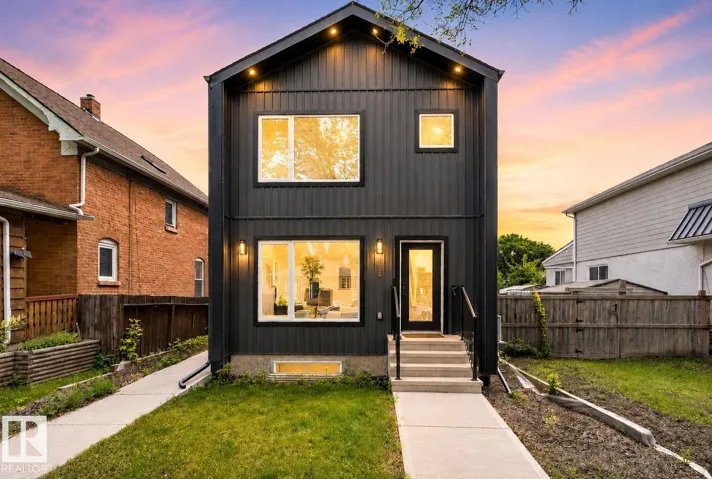 11539 86 ST NW, Edmonton, Alberta T5B3J4